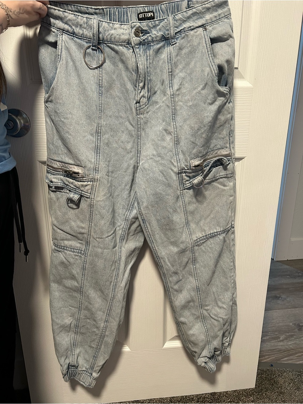 Hot Topic Light Wash Gray Cargo Jogger Jeans